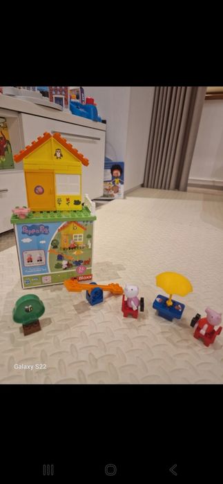 Lego casuta si  gradina Peppa Pig