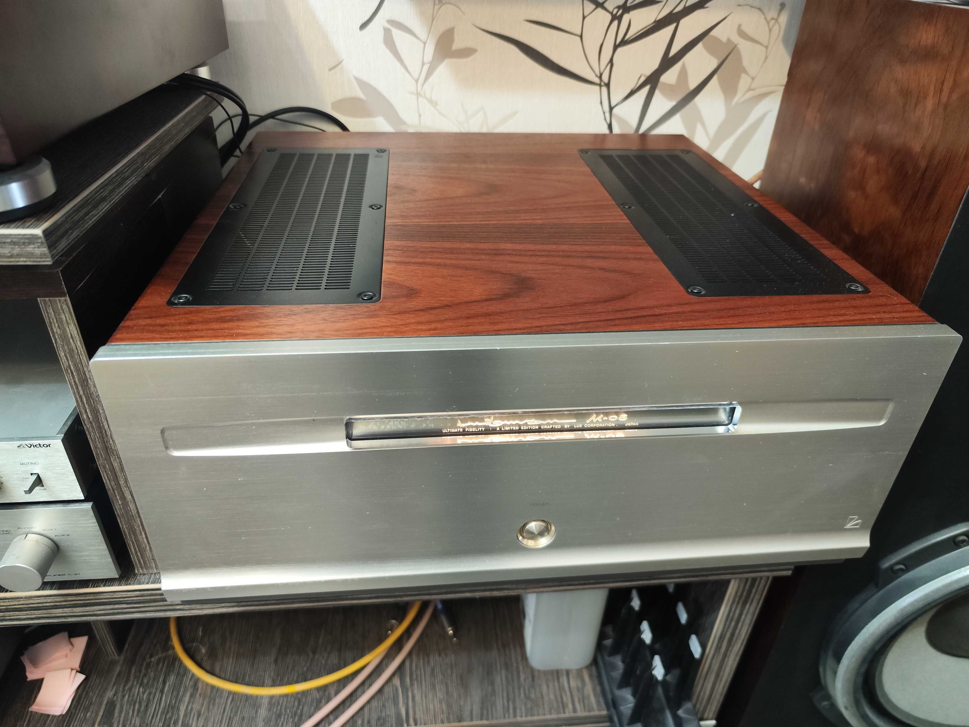 LUXMAN M-08 - Топовый оконечный усилитель .