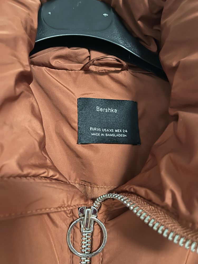 Бомбър, есенно яке, яке Bershka