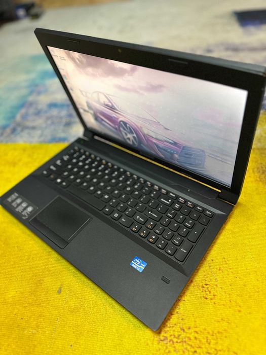Laptop Lenovo B590, core i3, 6 gb ddr3 ram, windows 10