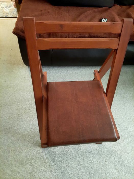 Masa extensibila cu scaune