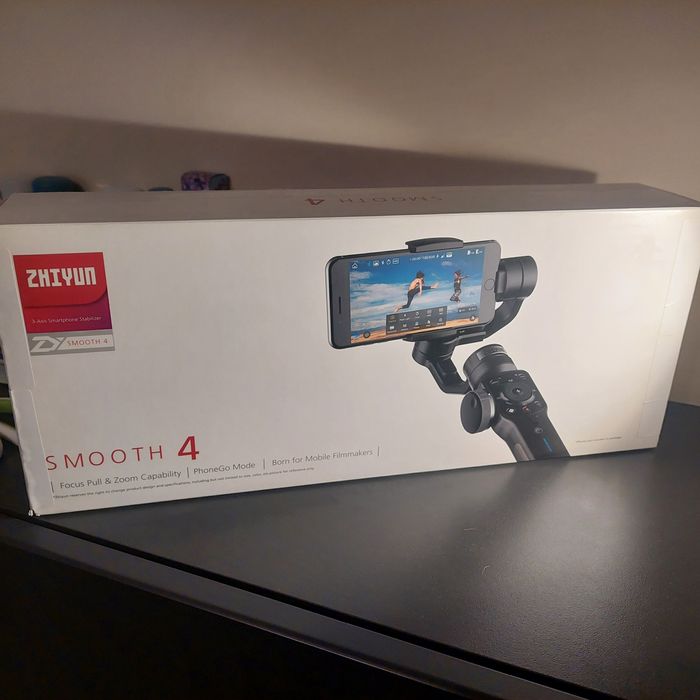 Vand Stabilizator Gimbal Zhiyun Smooth 4, ca nou