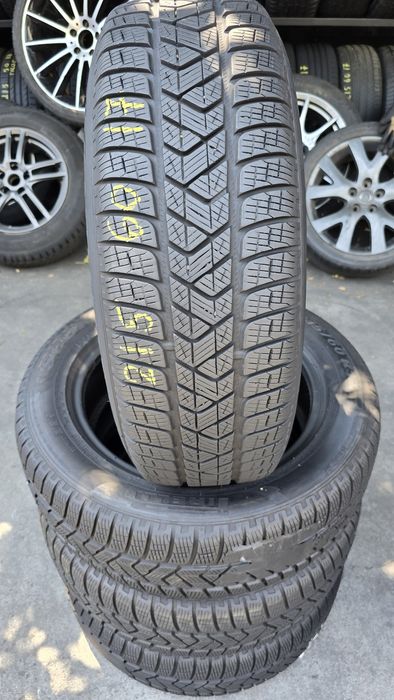 4 anvelope iarnă Pirelli 215/60/17 - 6 mm