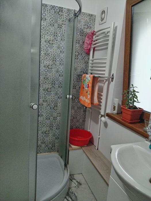 Închiriez apartament 2camere,55mp,situat in Dumbrava-rosie.