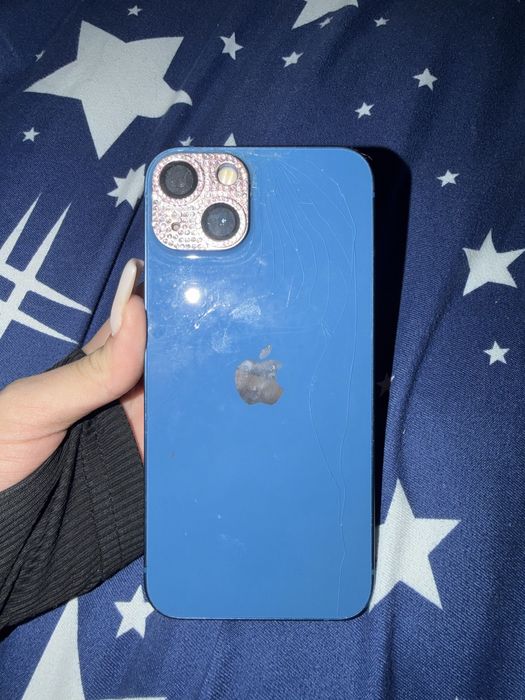 Iphone 13 albastru