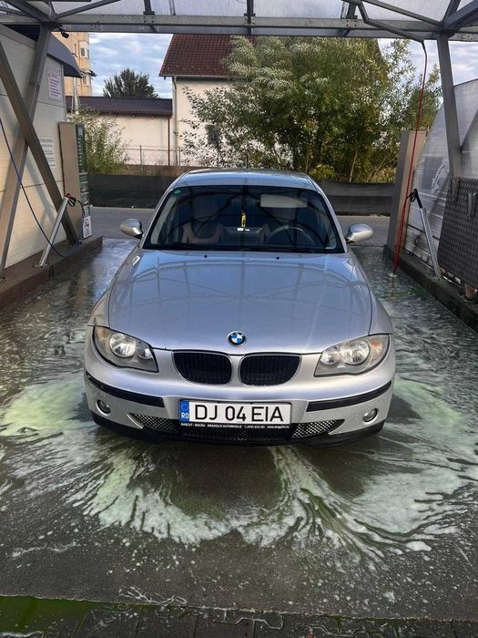 Vând BMW e87 116i