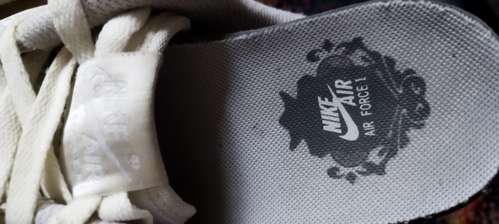 Nike Air Force 1 mărimea 43