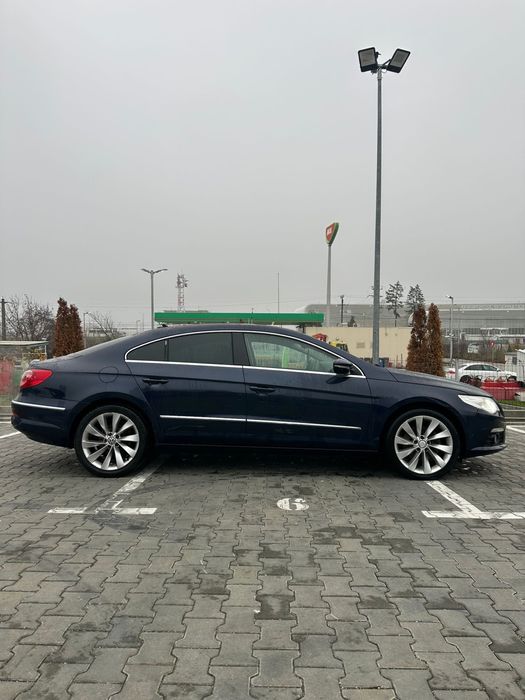 Vand sau schimb passat cc