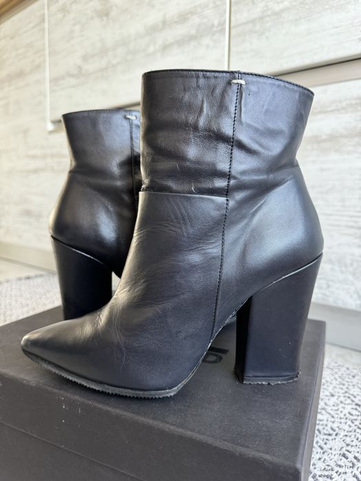 Дамски боти от естествена кожа