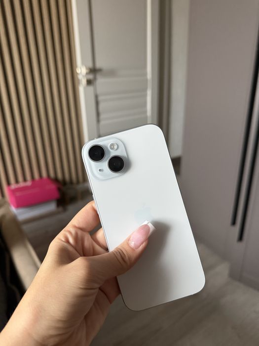Продам Iphone 15 128 Gb
