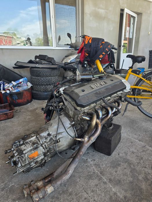 M52B25 пълно оборудван!