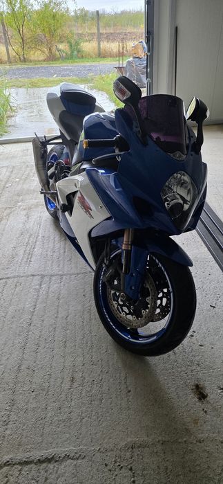 Suzuki Gsx-r 1000 k7-k8 în stare foarte bună inmatriculat