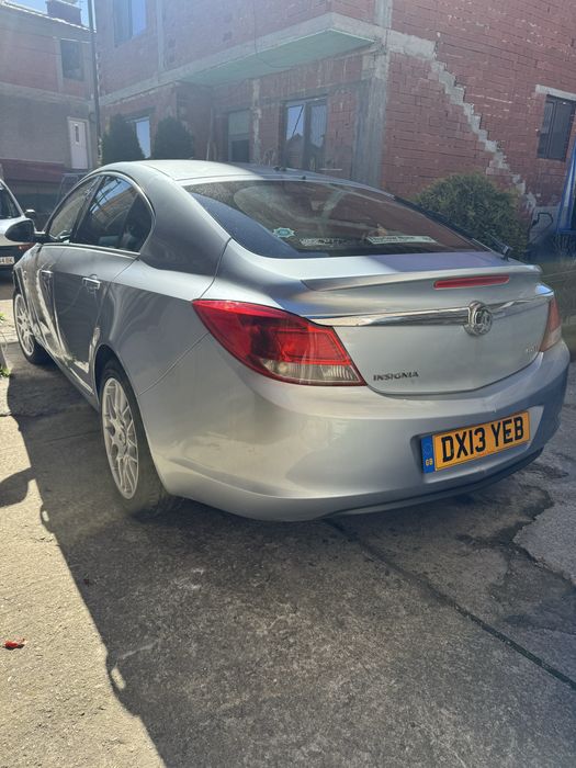 Opel insignia на части