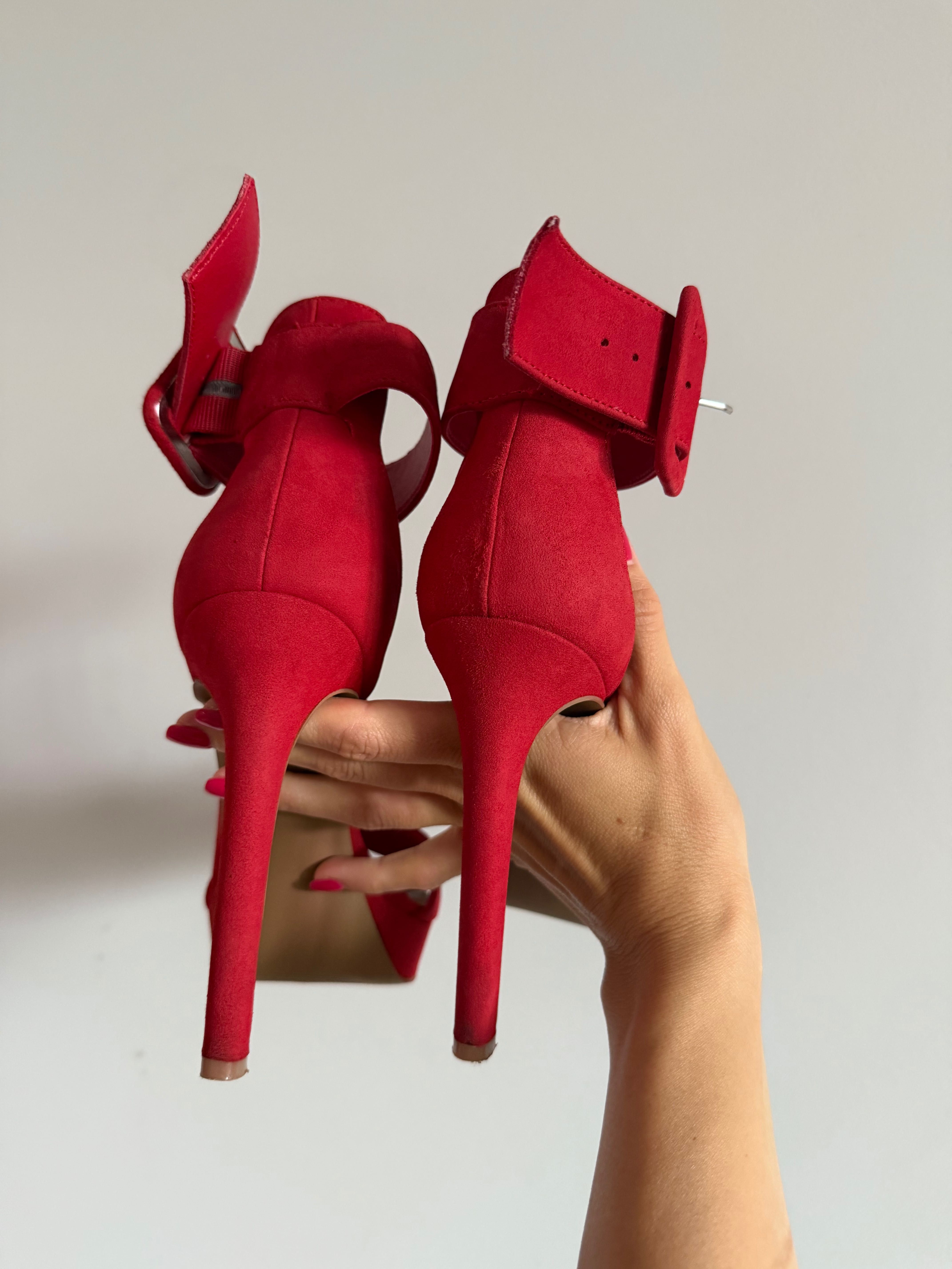 Дамски сандали Steve Madden