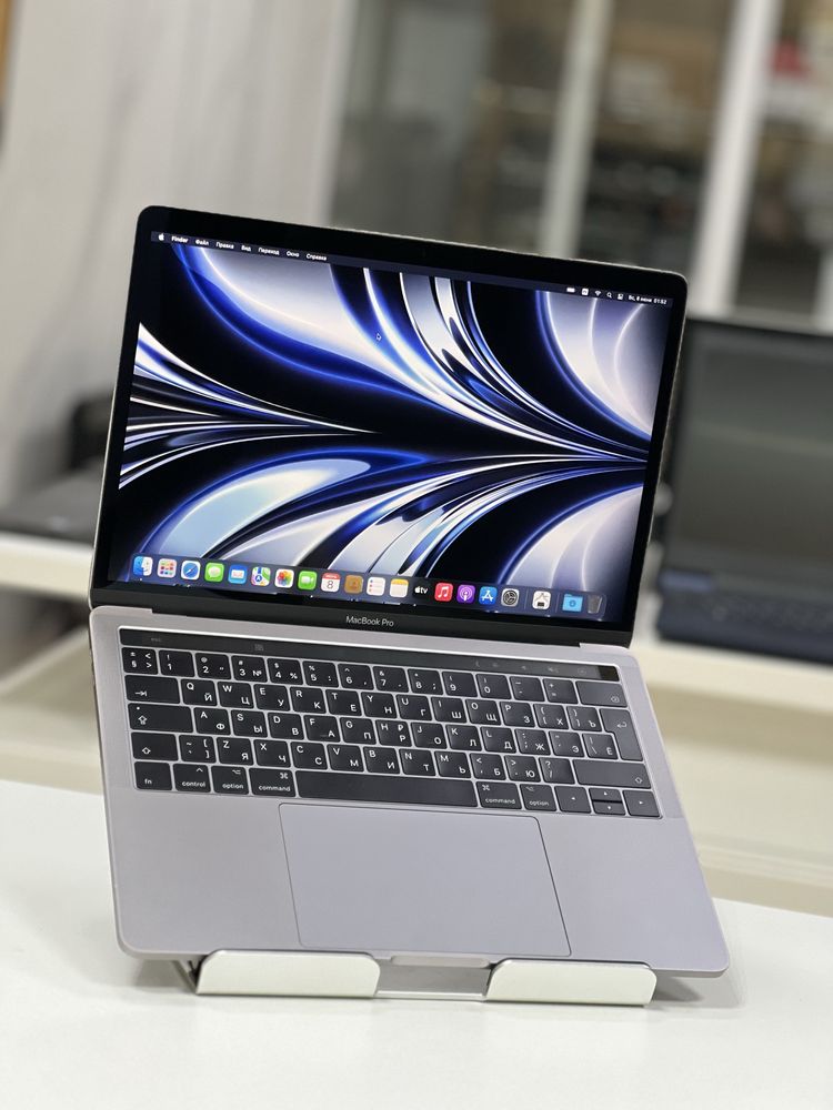 MacBook Pro 2017 Touchbar | Intel Core i5 | ОЗУ 8Gb | SSD 256Gb