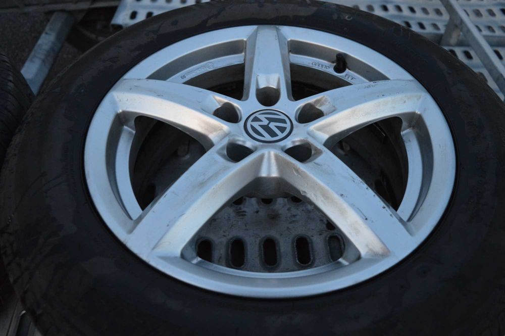 16 цола джанти с гуми за Volkswagen Sharan 7N 215/60/16