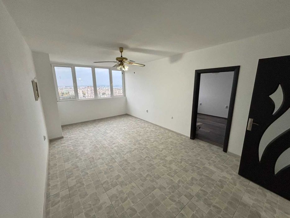 Продажба четиристаен апартамент