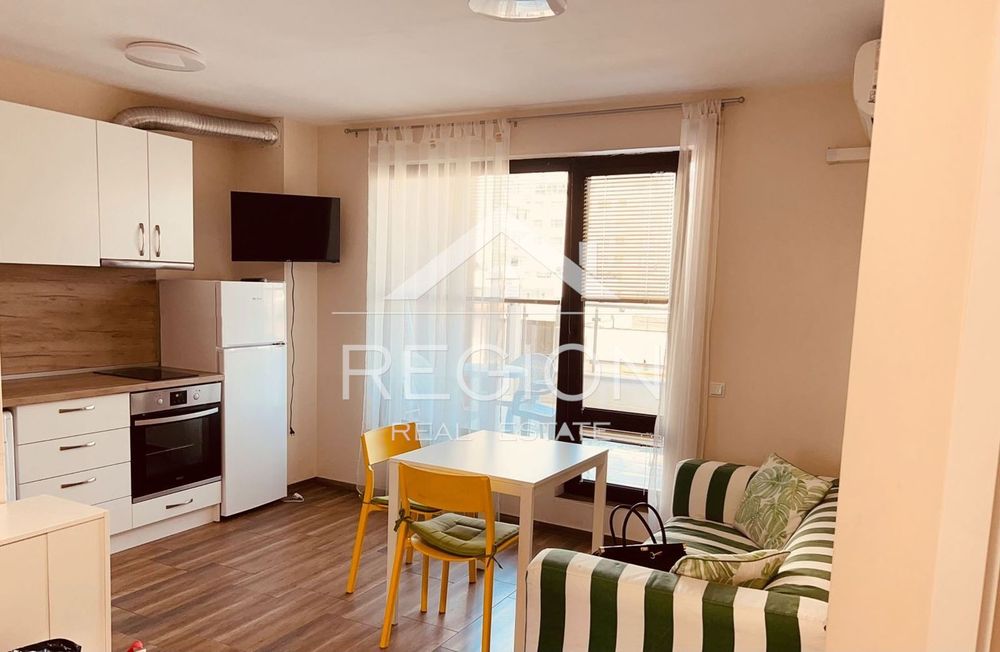 Дава се под наем Двустаен апартамент в Варна, Левски - 70 кв.м за 484.5 € - Снимка #1