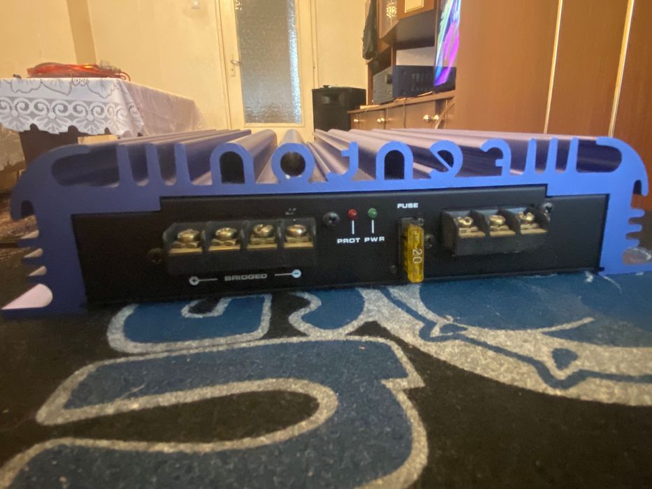 Басс Суб Буфер Magnat Trancefroce 1200 + два усилвателя !