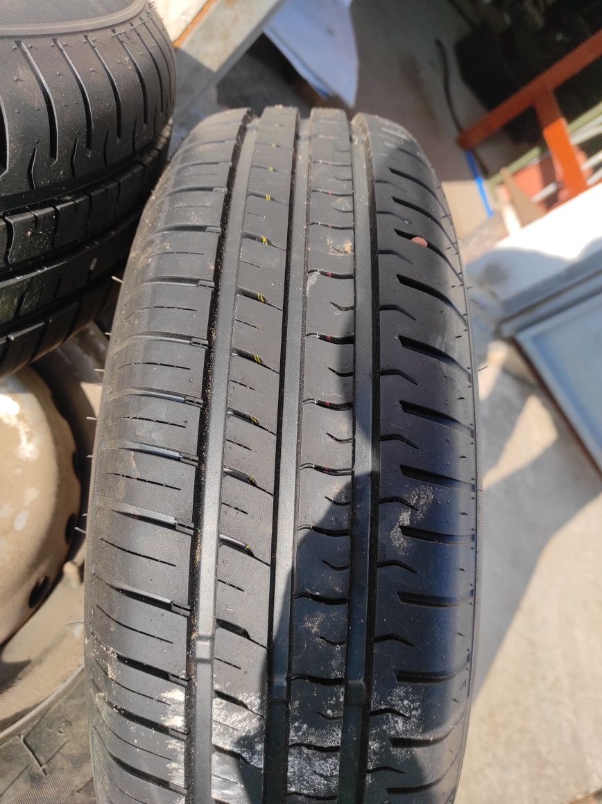 Продам шины летние в комплекте с диском. R 13