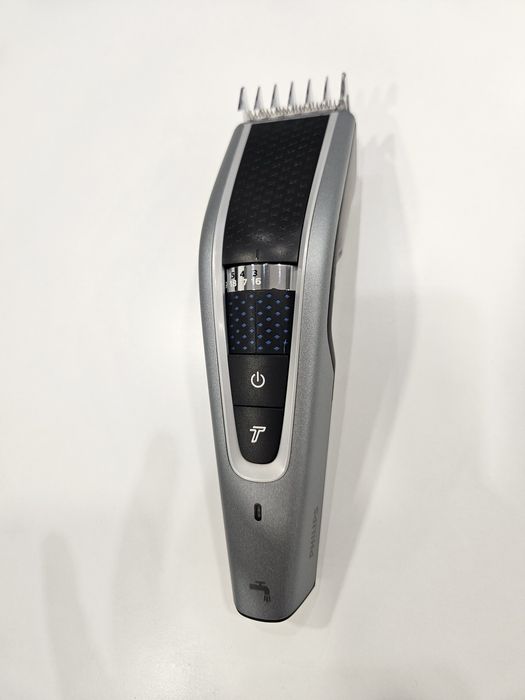 ЧИСТО НОВА машинка за подстригване Phillips HC5630/15