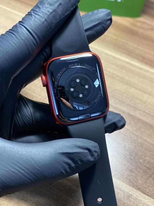 Apple Watch Seria 6 / 44 mm / GPS / Red / Sănătate baterie 71% / Bun |