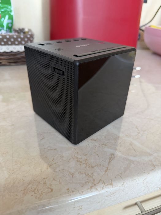 Ceas radio cu alarma Sony