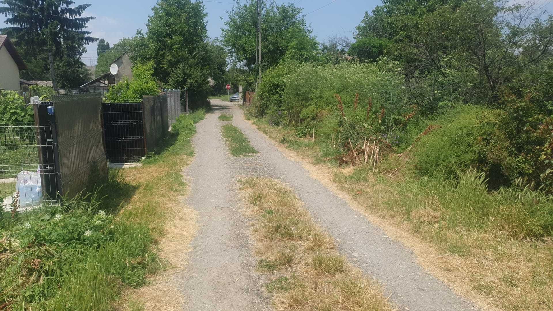 Teren 3580mp  zona Muzeul Golesti Arges