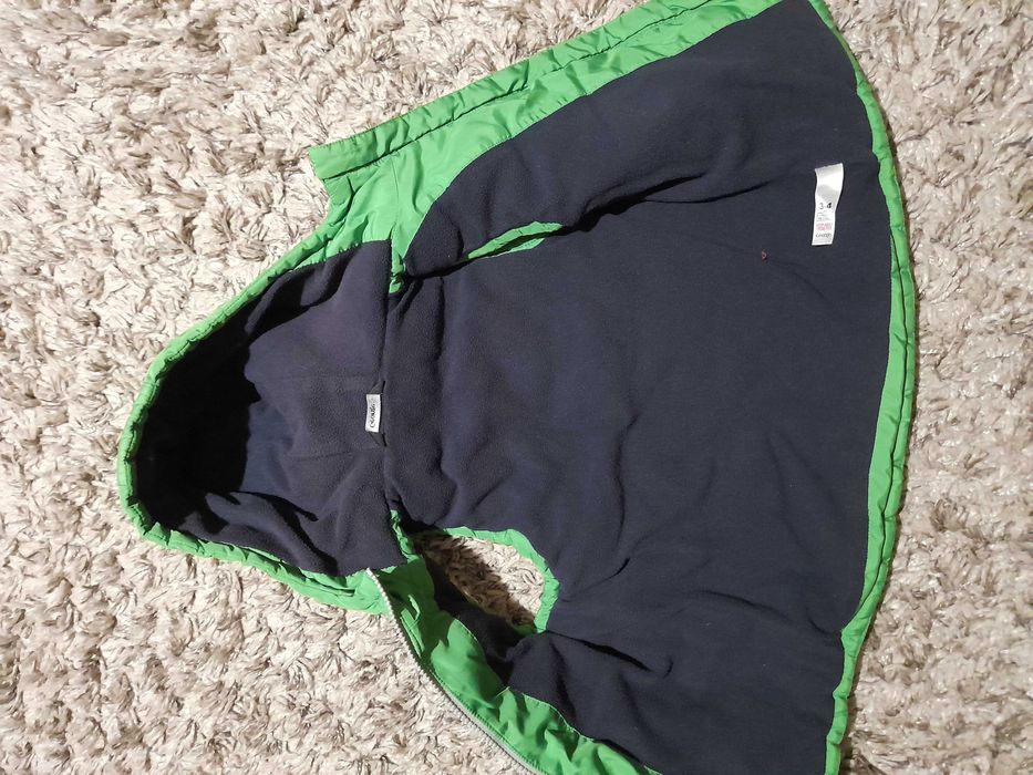 Vesta baieti George ,marimea 3-4