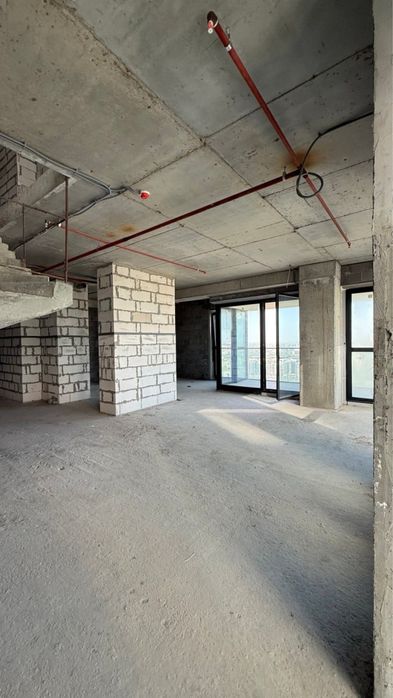 Срочно продаётся 5/23/24/227 м2 дуплекс квартира в Nest One