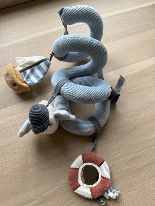Spirala cu jucarii senzoriale pentru beblusi. Little Dutch.