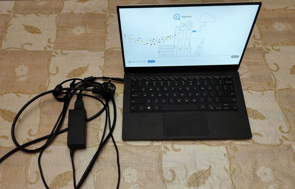 ультрабук XPS 9360, QHD IPS Display 13.3" touch, i7, 512G SSD, 16G RAM