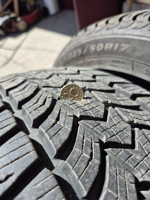 Зимни гуми Debica Frigo HP2 225/50/17 DOT 2122