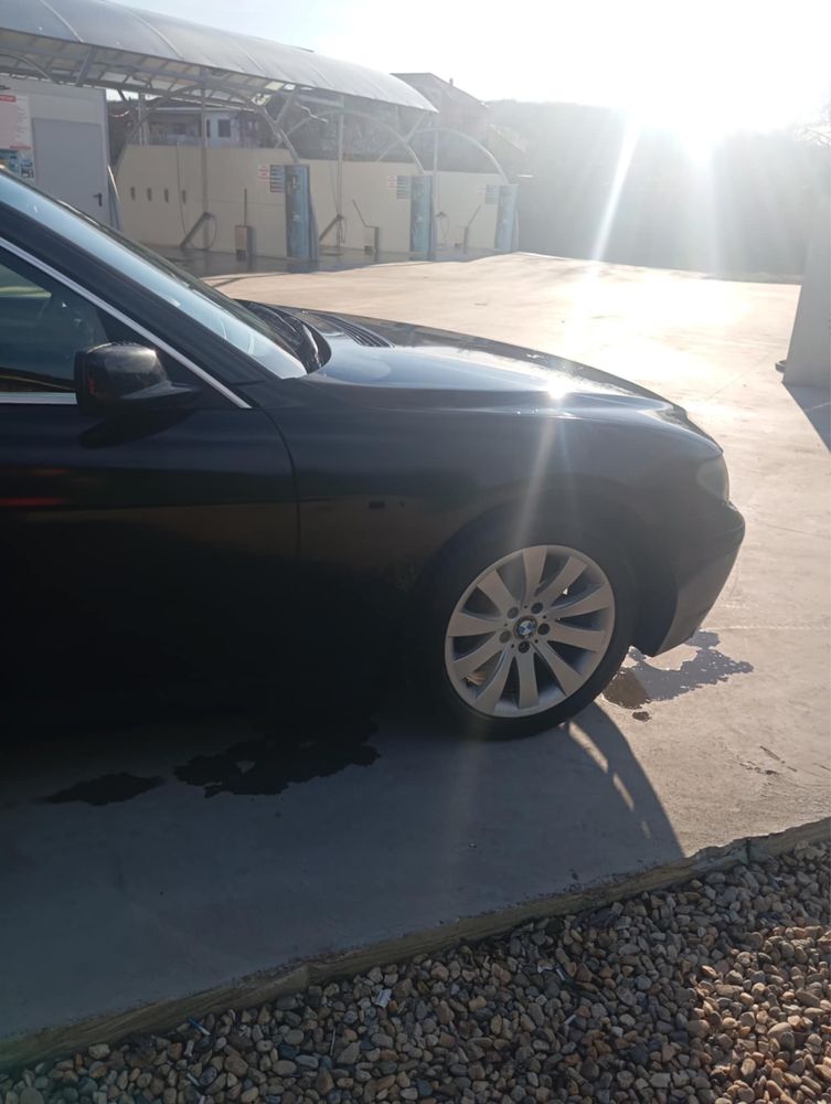 Vand sau o dau intreaga pentru dezmembrari..cutie motor in stare ok