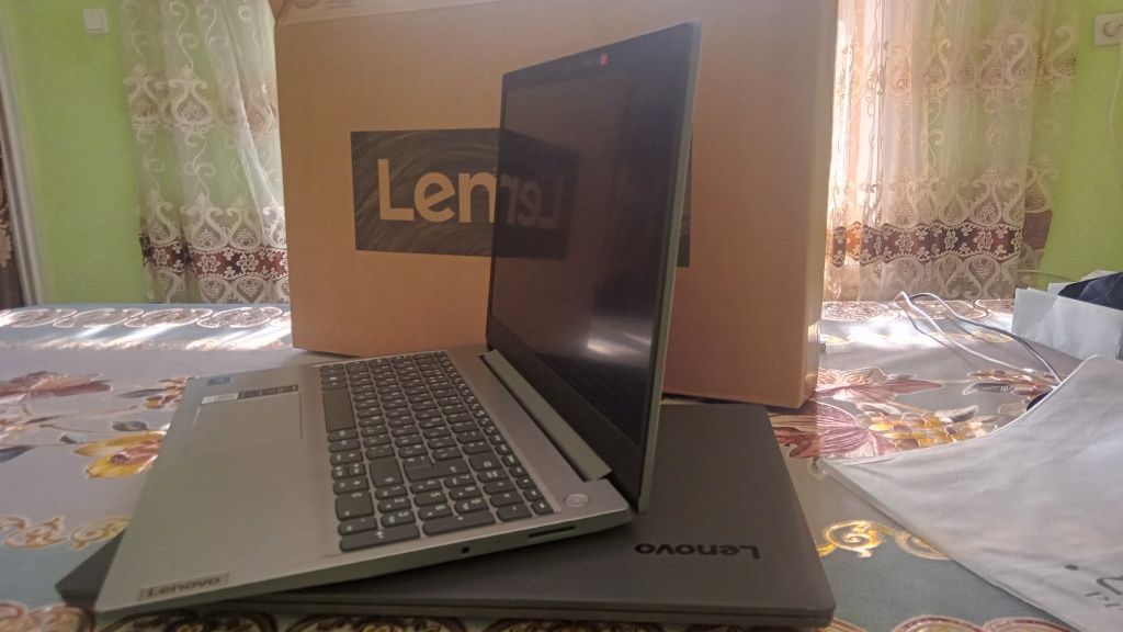 Lenovo 100 ishonchli