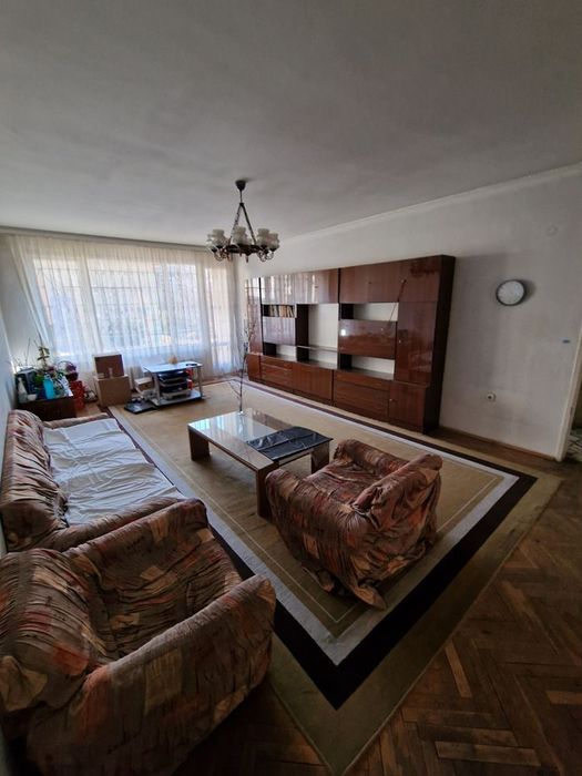 Продава се Четиристаен апартамент в София, Медицинска академия - 122 кв.м за 3033 €/кв.м - Снимка #1