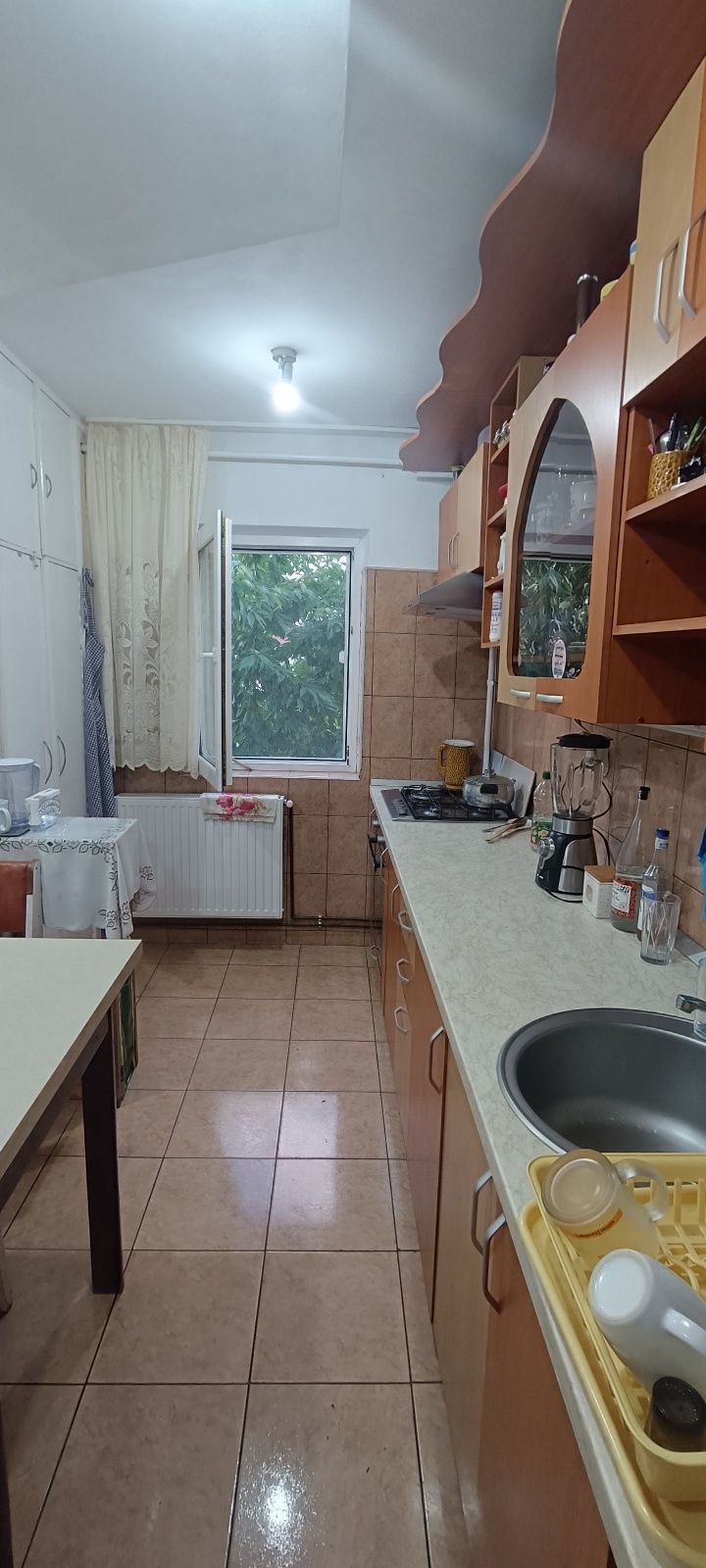 Vând apartament 4 camere cartier nou TRIAJ Brașov 96 metri