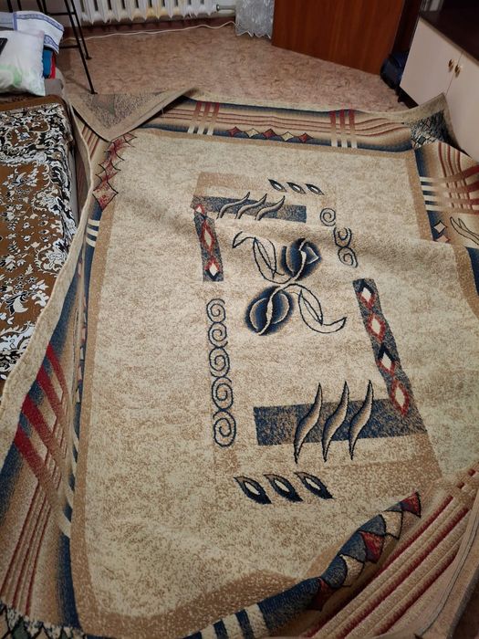 продаётся палас в отличном состоянии