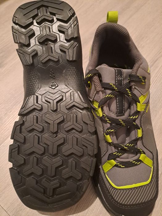 Încălțăminte pentru copii nr 32,33,35