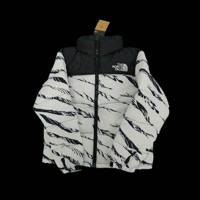 Geaca The North Face 700!! Noua!!