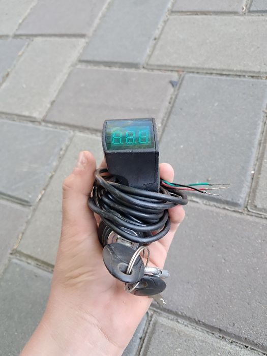 Sistem de chei si lumini  (kugoo m4)