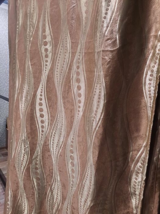 Продам шторы в хорошем состоянии