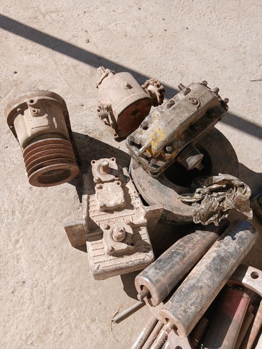 Redekturlar sotiladi