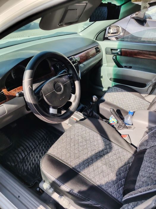 Срочно продаётся Ласетти 1.8 матор