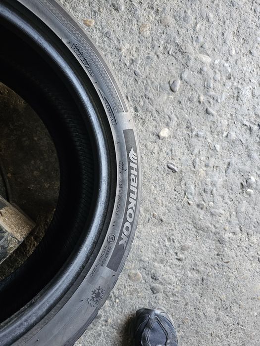 2 anvelope iarna 225 45 17 Hankook 2019