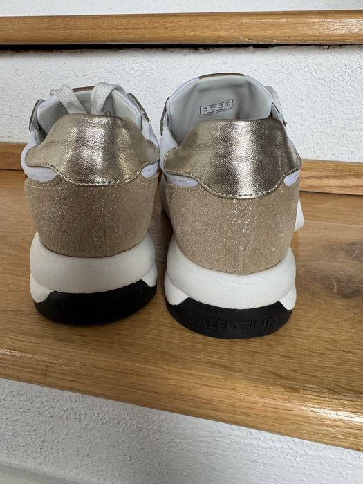 Adidasi / Sneakers Valentino