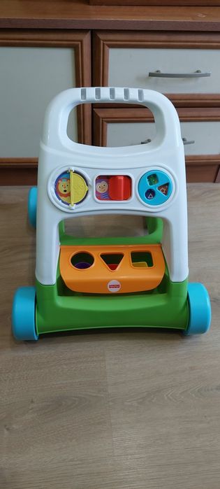 Бебешка проходилка за бутане Fisher Price