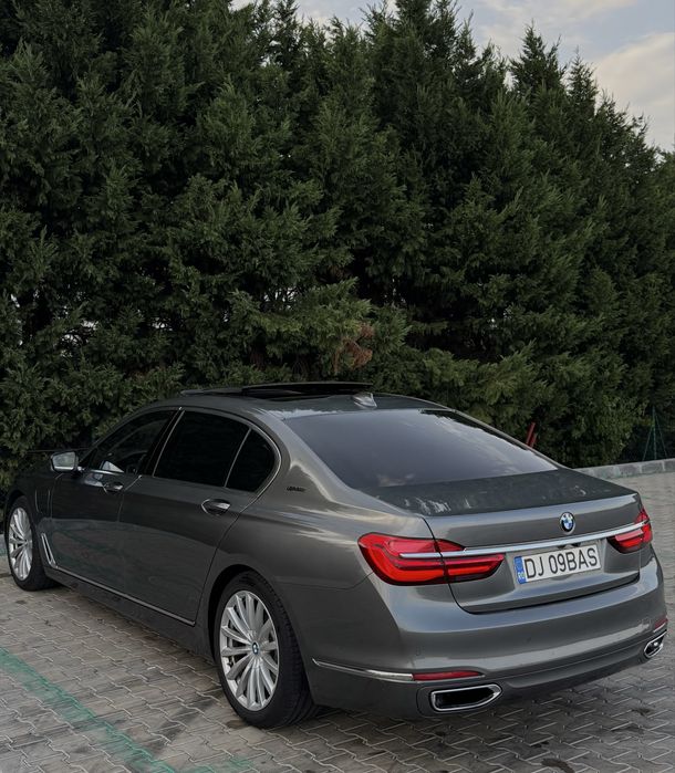 Bmw 740e Long xDrive, 2.0 benzină 326 Cp