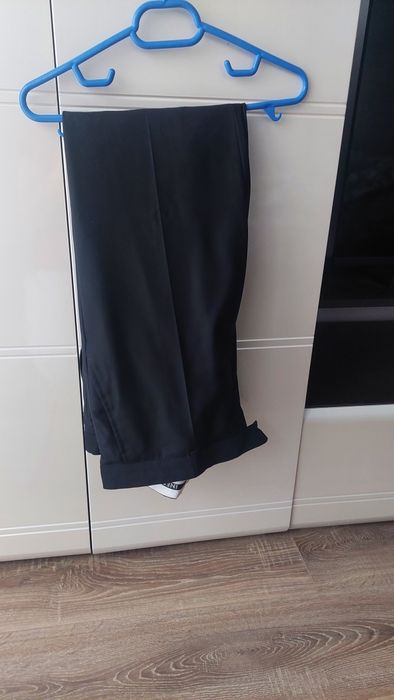 Costum mire de vanzare purtat o singura data mărimea 52