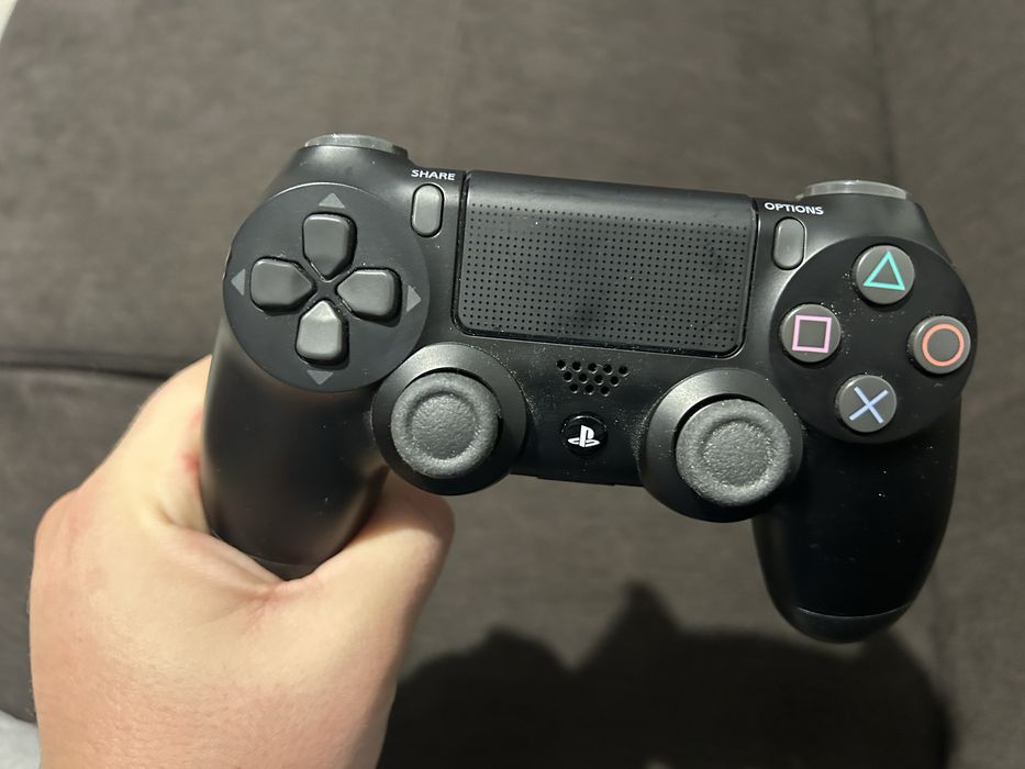 Playstation 4 PRO 1TB Modat